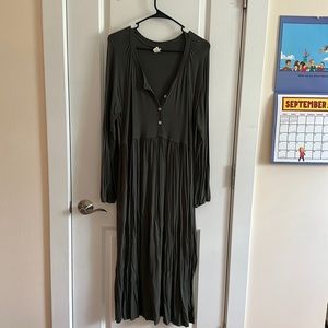Kate Quinn lightweight maternity/nursing dress